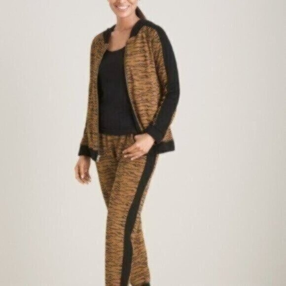 NWOT Chico's ZENERGY Tiger-Print Jacquard Jacket - Picture 3 of 5